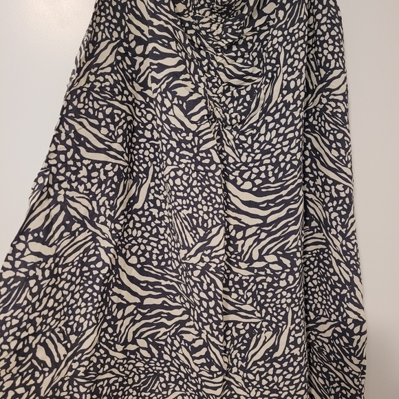 Brand new with tags H&M Maternity Skirt - Picture 2 of 5